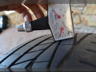!2 ks letn pneu GoodYear Excellence 215/55 R16-4mm