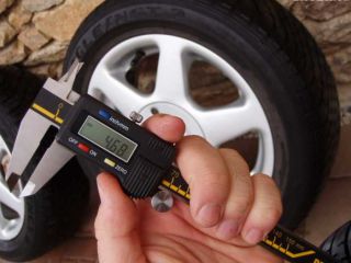 !Alu kola R14 orig. koda Felicia+pneu 175/60 R14