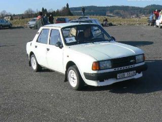 !Den�k �koda 130 LR