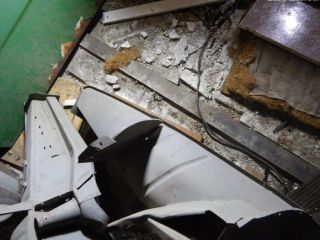 !Kompletn� plech na �100-130RS