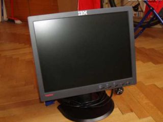 !LCD monitor IBM ThinkVision, velikost 15"