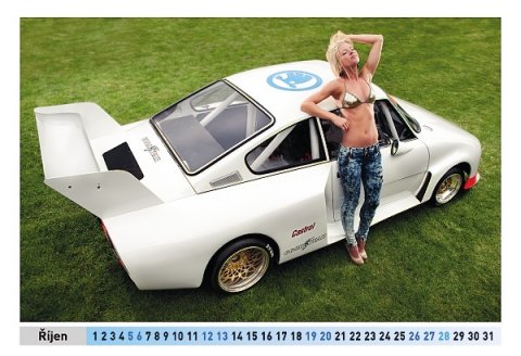 Nástěnný kalendář Škoda 2013-010-rijen