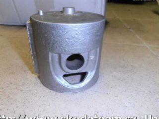 !Odlitky p�st� asi �130