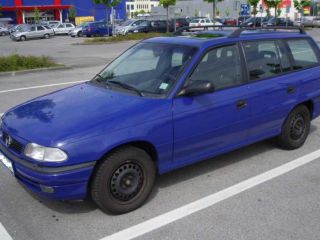 !Opel Astra Caravan 1.7 TD, r.v. 97,servo,2x airbag