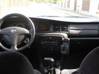 !Opel Vectra B Caravan 1.8 16v (2001)