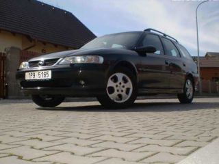!Opel Vectra B Caravan 1.8 16v (2001)
