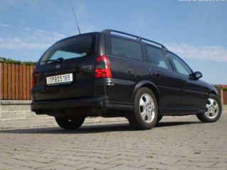 !Opel Vectra B Caravan 1.8 16v (2001)
