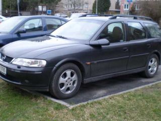 !Opel Vectra Caravan 1.8 16V 2001