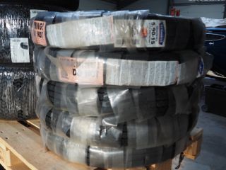 !Pneu 5,90 - 15 s b�l�m bokem