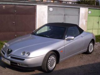!Predam Alfa Romeo Spider 2,0i 16V T.S