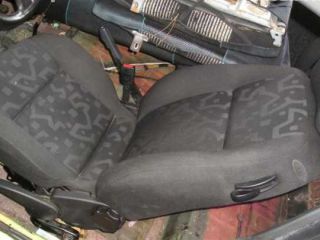 !Pedn sedaky Golf IV airbag
