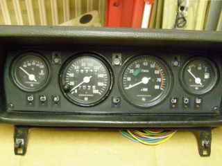 !P��strojov� deska