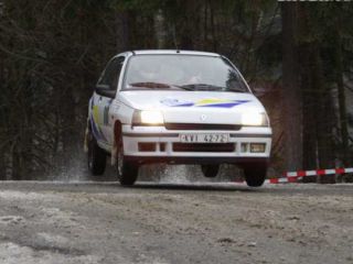 !RENAULT clio 1,2i