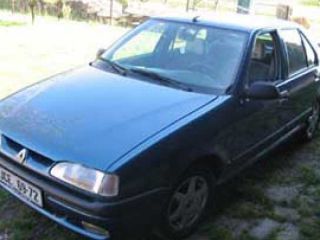 !Renault Chamade