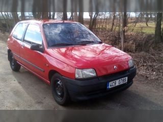 !Renault clio 1.4i