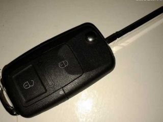 !�KODA - Vyst�elovac� kl�� (dvoutla��tkov�)