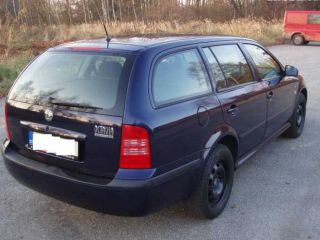 !.Octavia Combi Elegance 1.9 TDi 81 kw,r.03,vyhv