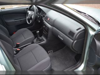 !.Octavia TOUR 1.6 MPi,r.v. 2010, 1.maj, 76 tis.km