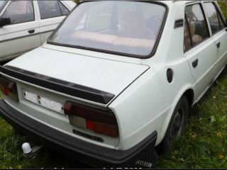!koda 105 L, r.v. 1987, 1. majitel, najeto 46t km
