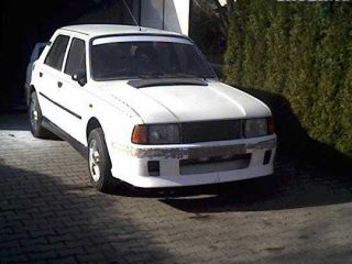 !�koda 105 a 130 Sn�hurka