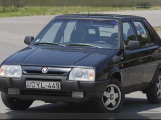 !Skoda Favorit Black Line