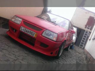 !Skoda Favorit mit TUNING und vielen Teilen