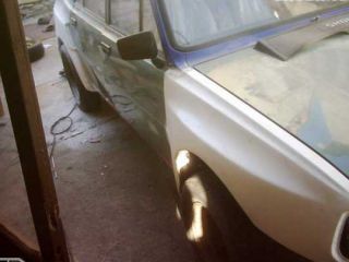 !Vyvaen karoserie s laminty Lr/h