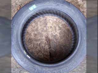 !Zvodn pneu Pirelli 15"