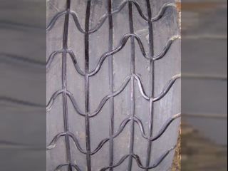 !Zvodn pneu Pirelli 15"
