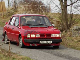 !maska  120 SRN plastov 4 oko