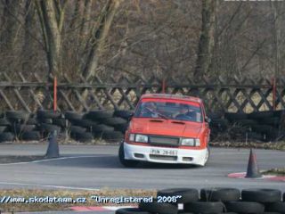 ! prodam predni naraznik na skoda 120-rapid