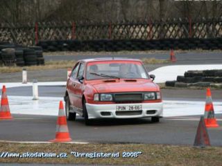 !prodam predni naraznik na skoda 120-rapid