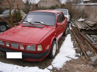 !koda 125 maska s pdavnma svtlama