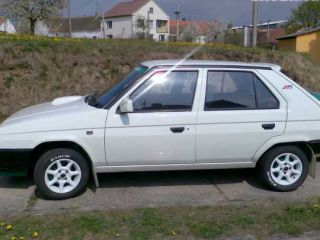 !skoda favorit